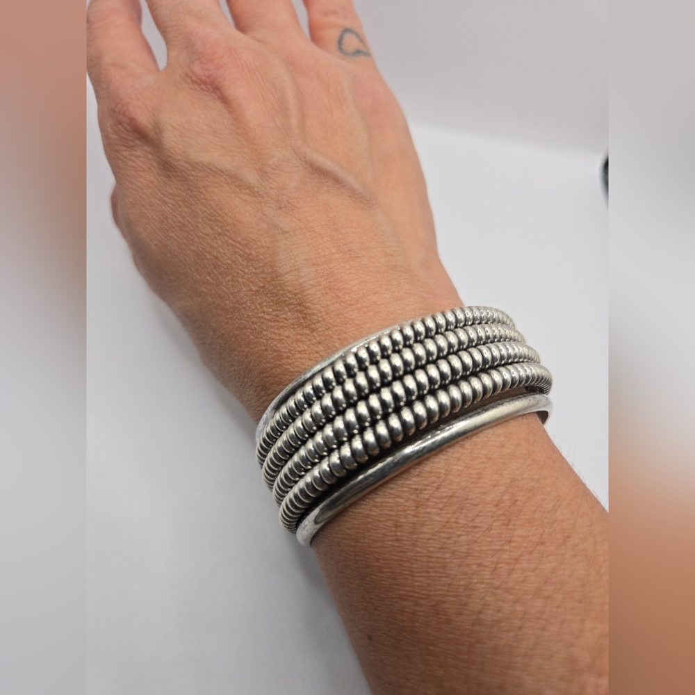 Tahe Sterling Silver Bold Native American Indian Navajo Vintage Spiral Cuff